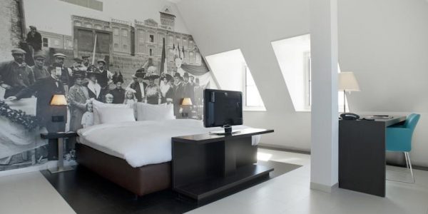 Intell Hotels, Zaandam. Modern and clean rooms.